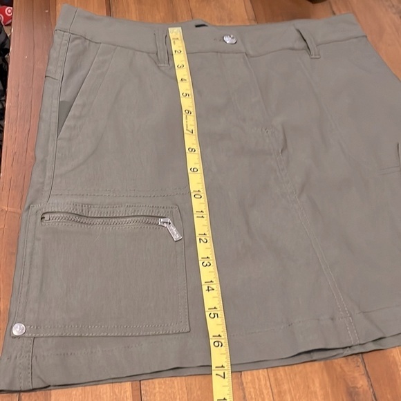 Daily Sport Born in Sweden golf skort - Picture 10 of 10